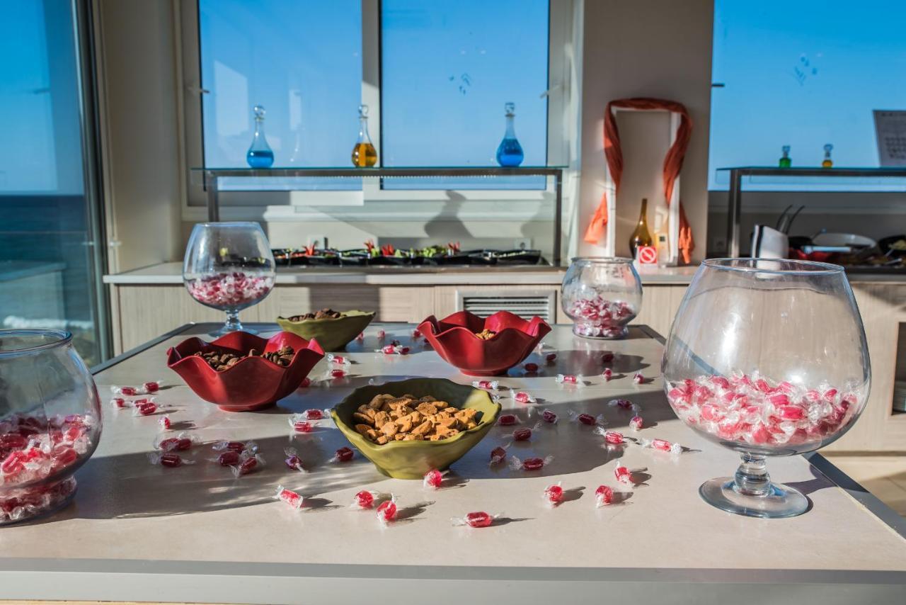 Golden Coast Boutique - Luxury Living Lejlighedshotel Kypseli Eksteriør billede