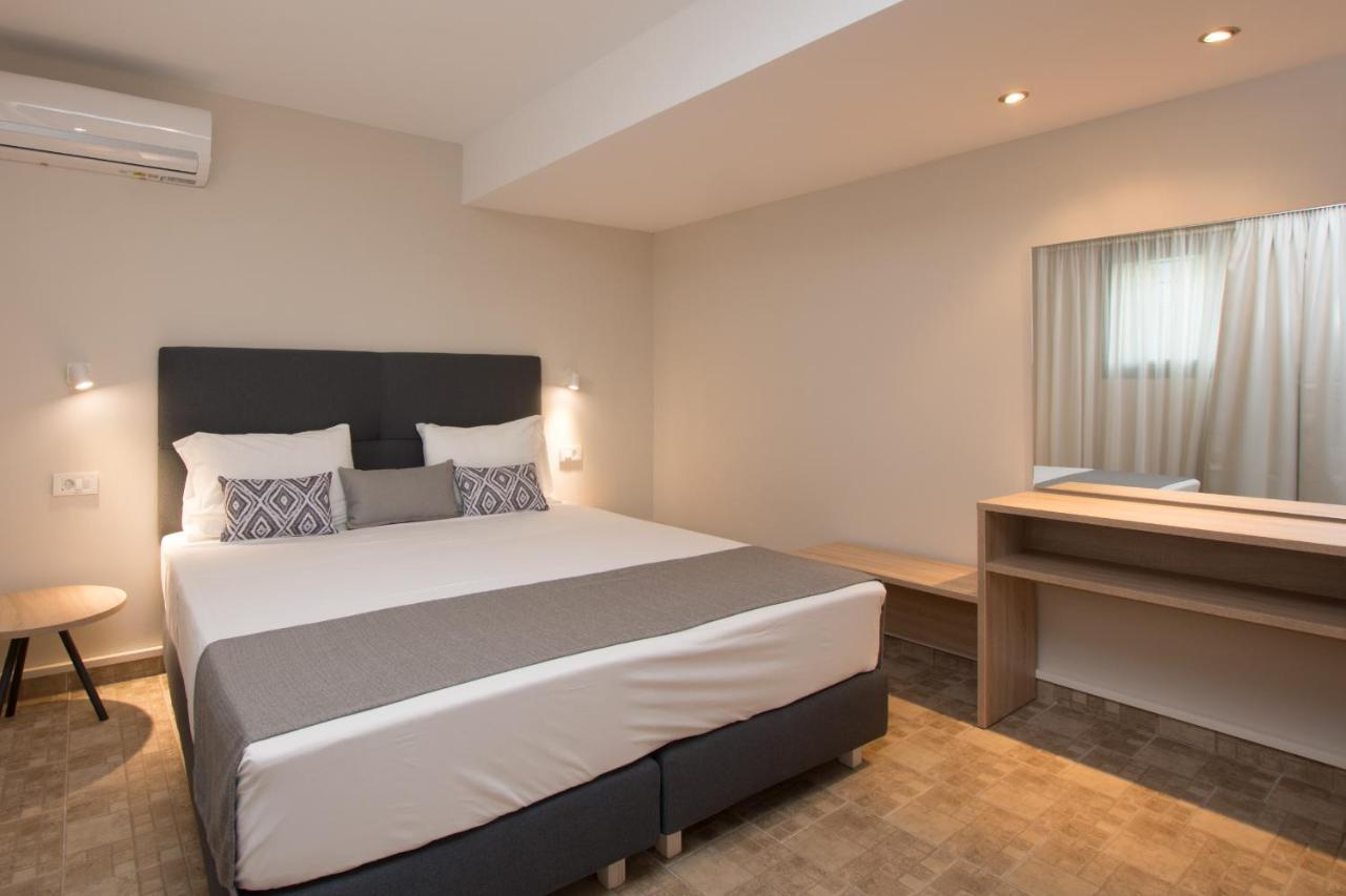 Golden Coast Boutique - Luxury Living Lejlighedshotel Kypseli Eksteriør billede